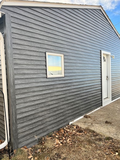 8 S Washington St, Conrad, MT 59425 - photo 2