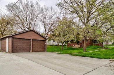 2 Car Detached Garage