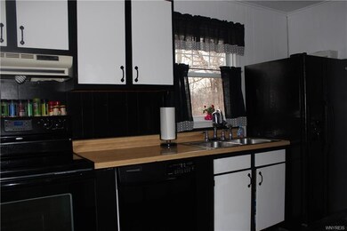 102 Klaum Ave, North Tonawanda, NY 14120 - photo 7