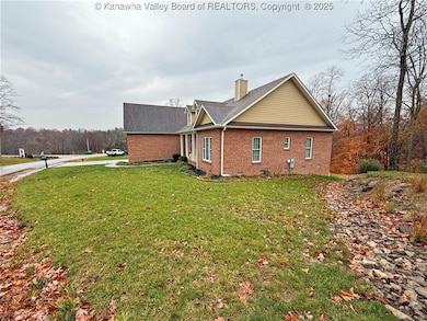 1236 Crooked Creek Rd, Scott Depot, WV 25560 - photo 4