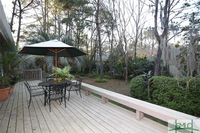 Large back deck perfect for entertaining.