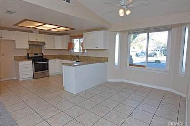 13728 Nassau Dr, Victorville, CA 92395 - photo 5