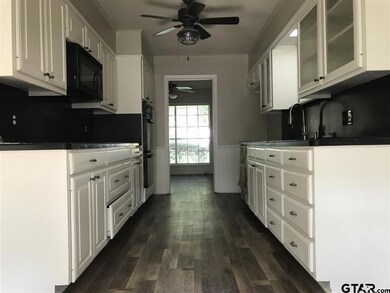 8233 8233 Clemson, Tyler, TX 75703 - photo 2