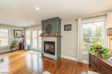 14 Glen View Rd, Towaco, NJ 07082 - photo 3