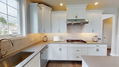 18 Helen Ln unit 170, Millis, MA 02054 - photo 6