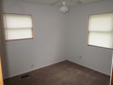 4993 Dimson Dr N, Columbus, OH 43213 - photo 7