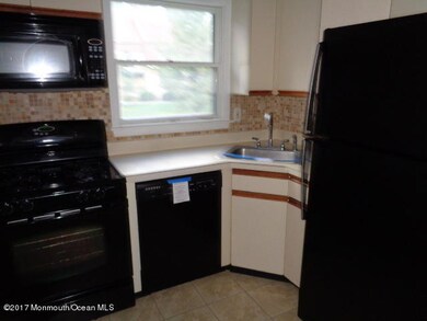 2 Ginger Ct unit 3, Eatontown, NJ 07724 - photo 2