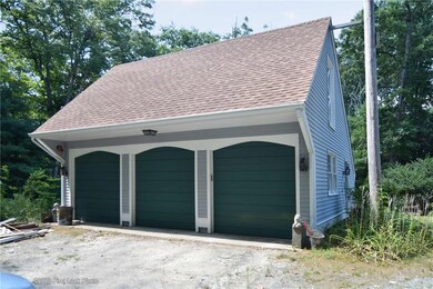 3-Car Garage