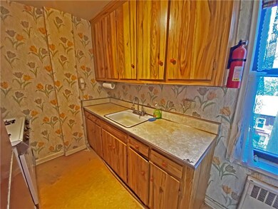 711 Montauk Ct unit 4B, Brooklyn, NY 11235 - photo 7