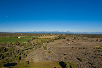 24442 Dodds Rd, Bend, OR 97701 - photo 4