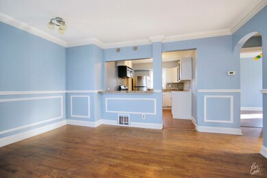 209 S Gretta Ave, Waukegan, IL 60085 - photo 3