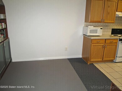 185 Aspen Knolls Way, Staten Island, NY 10312 - photo 5