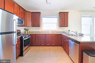 24620 Byrne Meadow Square unit 300, Aldie, VA 20105 - photo 6