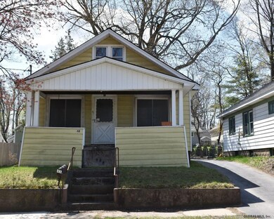 48 Cuthbert St, Schenectady, NY 12302 - photo 2