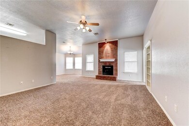 4109 Gyrfalcon Dr, Norman, OK 73072 - photo 5