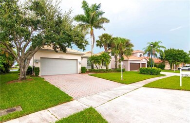 21976 Palm Grass Dr, Boca Raton, FL 33428 - photo 2