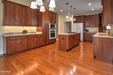 Spectacular Kitchen