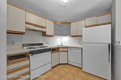 202 E Winged Foot Ct, Little Egg Harbor Township, NJ 08087 - photo 7