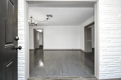 8021 Arkansas St, Houston, TX 77093 - photo 7