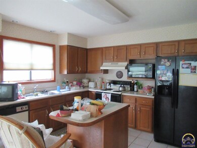3525 SW Willow Brook Ln, Topeka, KS 66614 - photo 5