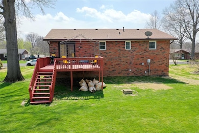 408 Bauer Ln, Maryville, IL 62062 - photo 4