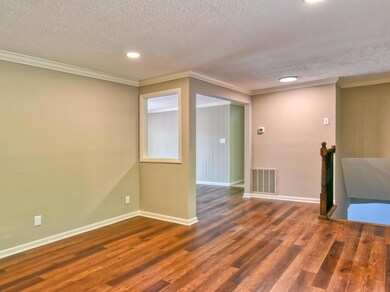 4412 Mockingbird