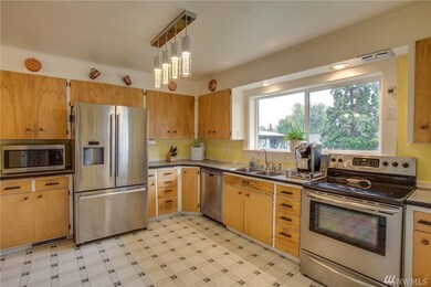 431 7th St NE, East Wenatchee, WA 98802 - photo 4