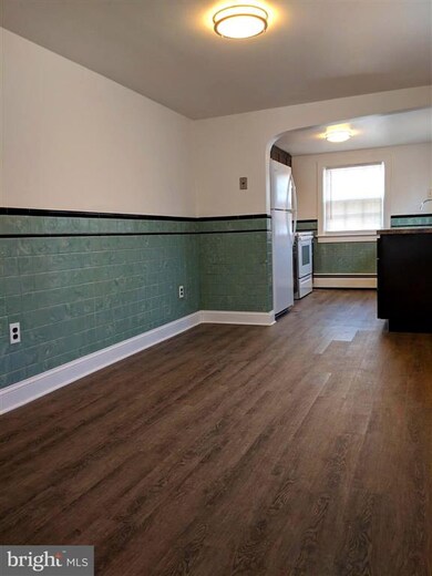 122 S Lippincott Ave, Maple Shade, NJ 08052 - photo 4