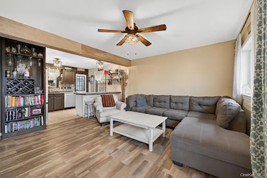 23 Crotty Ct, Monroe, NY 10950 - photo 5