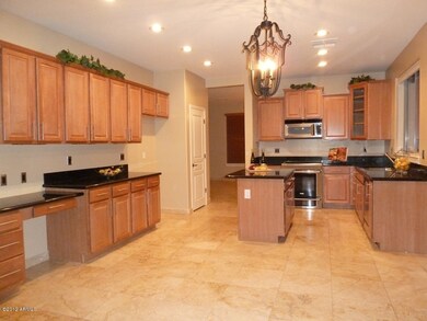 Gourmet kitchen