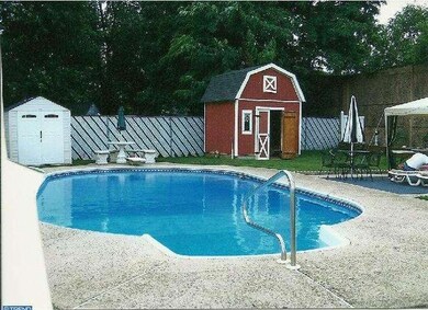 1406 Baetzel Ave, Gloucester City, NJ 08030 - photo 3