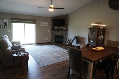 308 Dawson Dr, West Branch, IA 52358 - photo 4