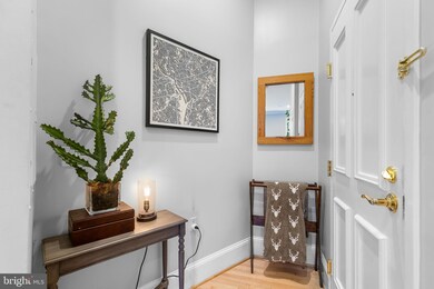 20 Logan Cir NW unit 1-2, Washington, DC 20005 - photo 6