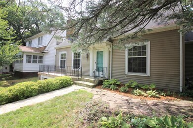 2541 Vernon Ct SE, Cedar Rapids, IA 52403 - photo 2