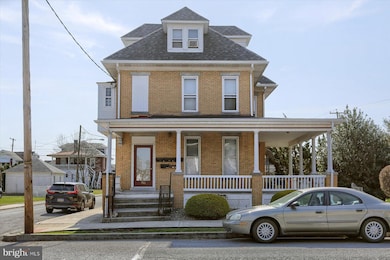 50 E Maple St unit 4, Palmyra, PA 17078 - photo 2