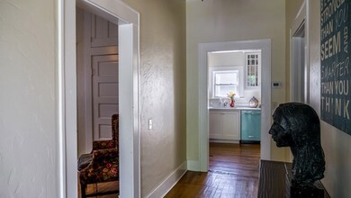 207 S Edison St, Fredericksburg, TX 78624 - photo 5