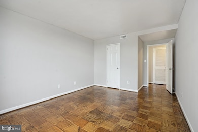 4600 Duke St unit 603, Alexandria, VA 22304 - photo 7