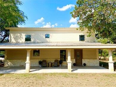 411 Stembridge Rd, Granbury, TX 76049 - photo 3