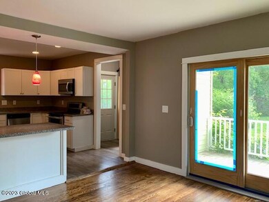 23 Leonard St, Glens Falls, NY 12801 - photo 4