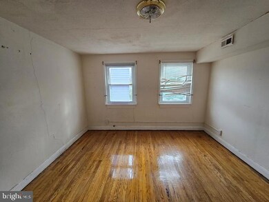 2322 Druid Park Dr, Baltimore, MD 21215 - photo 5