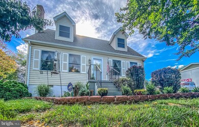 11184 Crest Ln, Bealeton, VA 22712 - photo 2