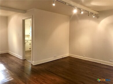 1104 W Hopkins St unit B, San Marcos, TX 78666 - photo 2