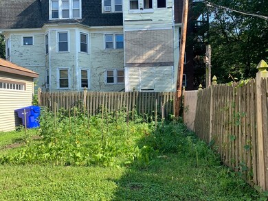 35 Leete St, Springfield, MA 01108 - photo 5