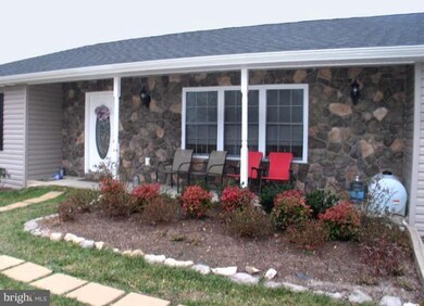 195 Three Mile Bank Ln, Edinburg, VA 22824 - photo 3