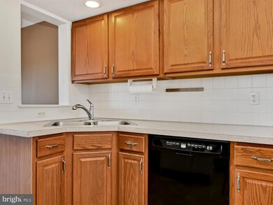 4009 Bradford Cir, Mount Joy, PA 17552 - photo 7