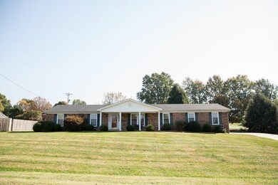 229 Farmbrook Cir, Frankfort, KY 40601 - photo 3