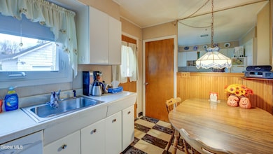 23 Saratoga Blvd, Gloversville, NY 12078 - photo 3