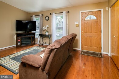 5324 Crittenden St, Hyattsville, MD 20781 - photo 4