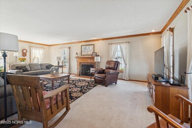 112 Sylvanus St, Archbold, OH 43502 - photo 7