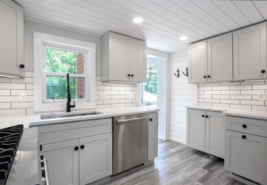 338 Green St, North Weymouth, MA 02191 - photo 7